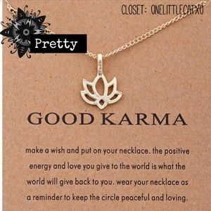 ★NWOT Good Karma Dainty Pendant Necklace
